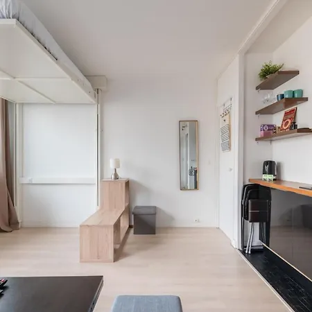 High-rise Studio Flat W City Viewsporte Dauphine * Paris